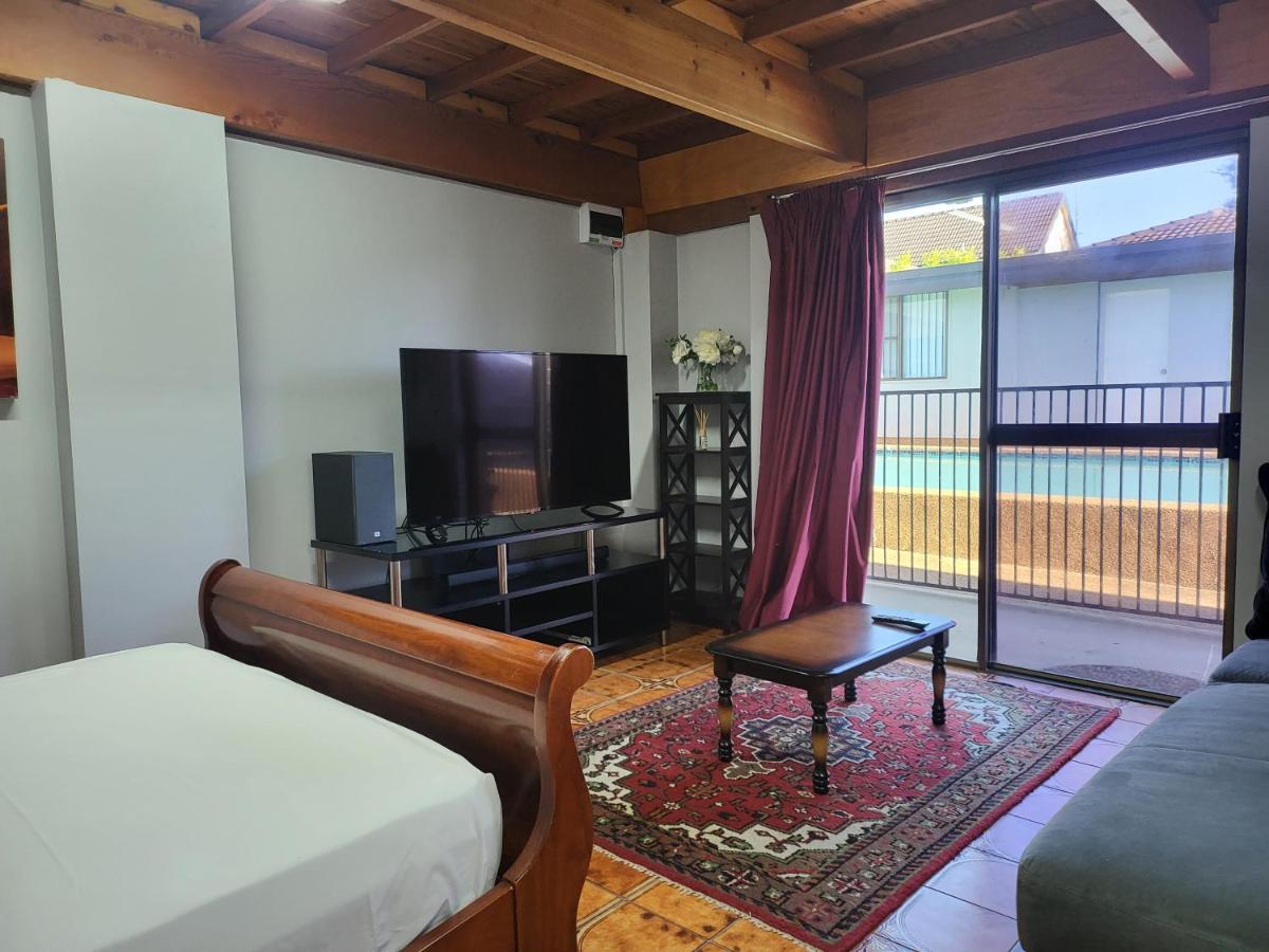 T&V Suites Windsor Extérieur photo