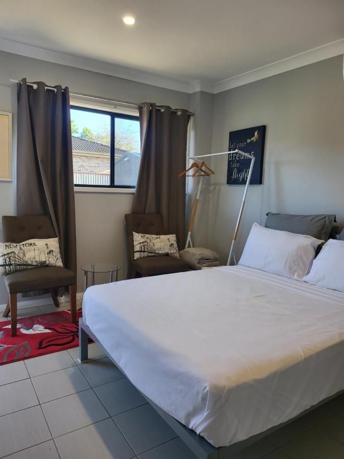T&V Suites Windsor Extérieur photo