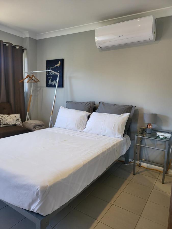 T&V Suites Windsor Extérieur photo