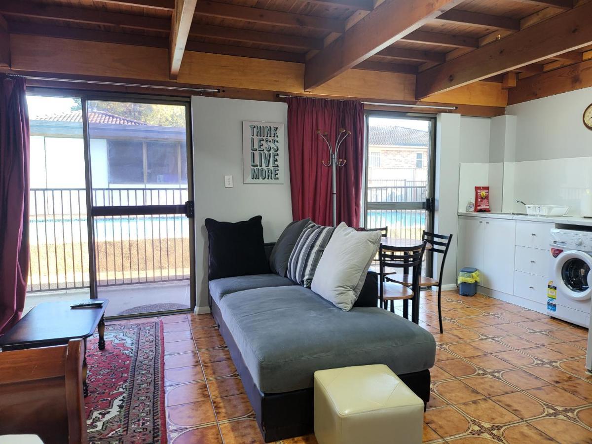 T&V Suites Windsor Extérieur photo