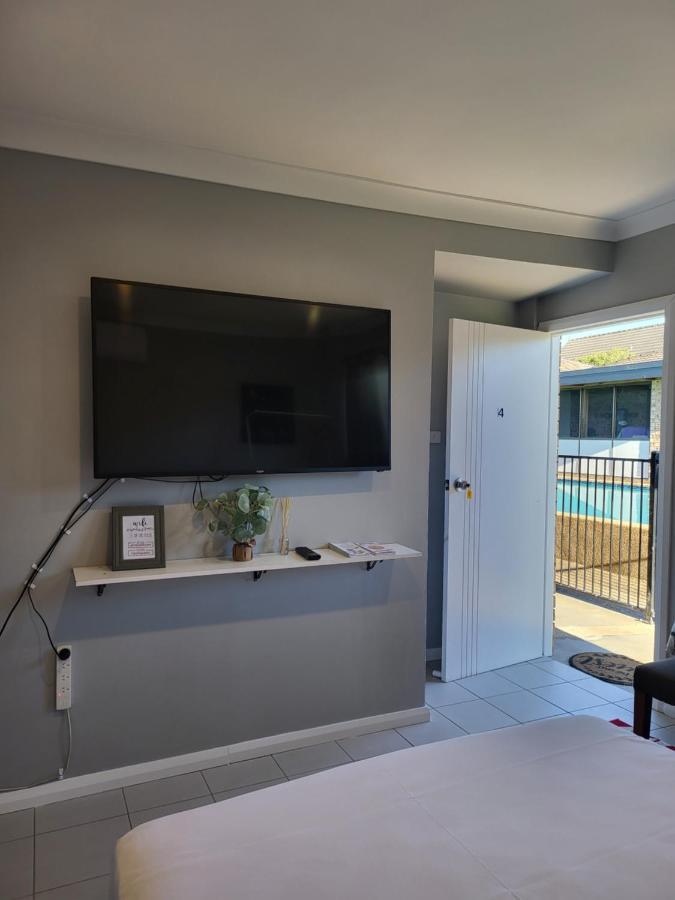 T&V Suites Windsor Extérieur photo